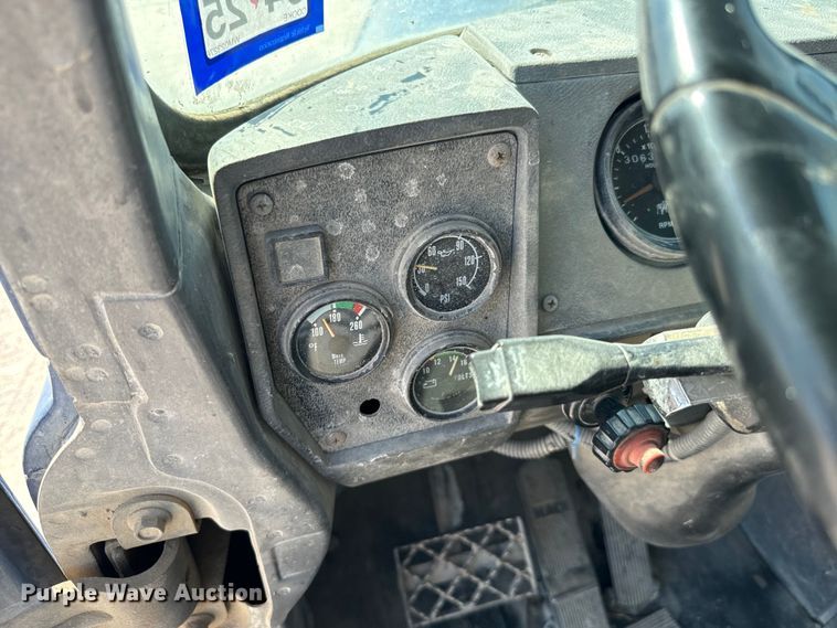 image for item NQ9753 1998 Mack M690S ready mix truck