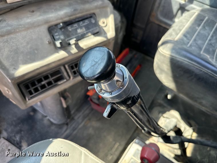 image for item NQ9753 1998 Mack M690S ready mix truck