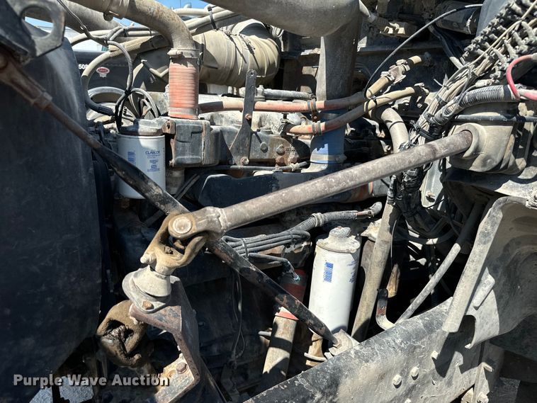 image for item NQ9753 1998 Mack M690S ready mix truck