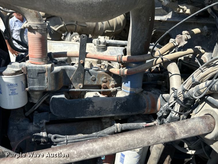 image for item NQ9753 1998 Mack M690S ready mix truck