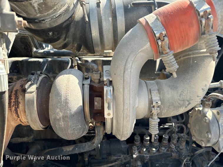 image for item NQ9753 1998 Mack M690S ready mix truck