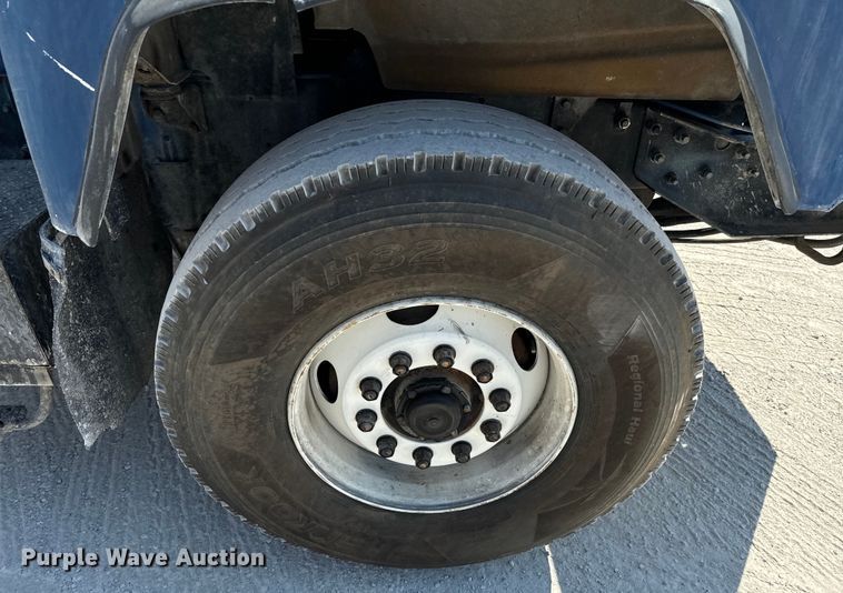 image for item NQ9753 1998 Mack M690S ready mix truck