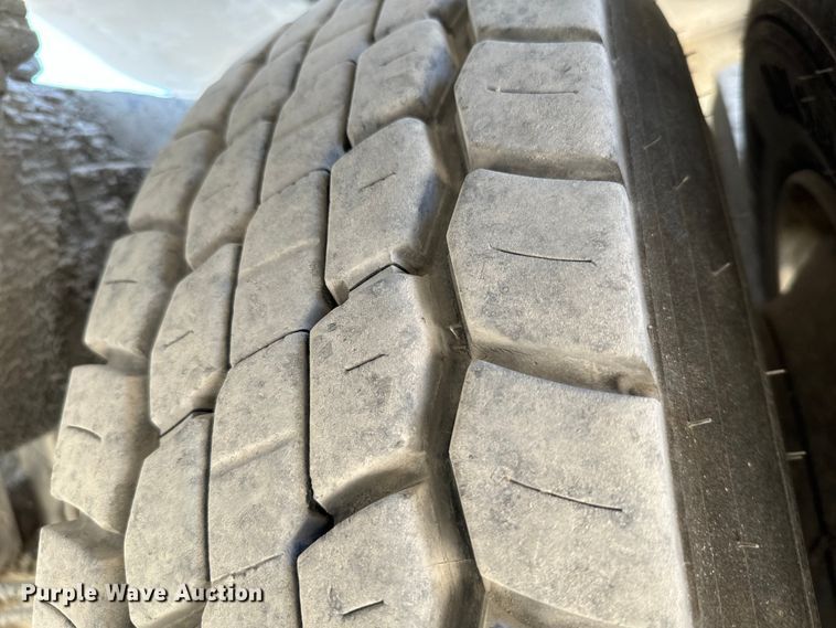 image for item NQ9753 1998 Mack M690S ready mix truck