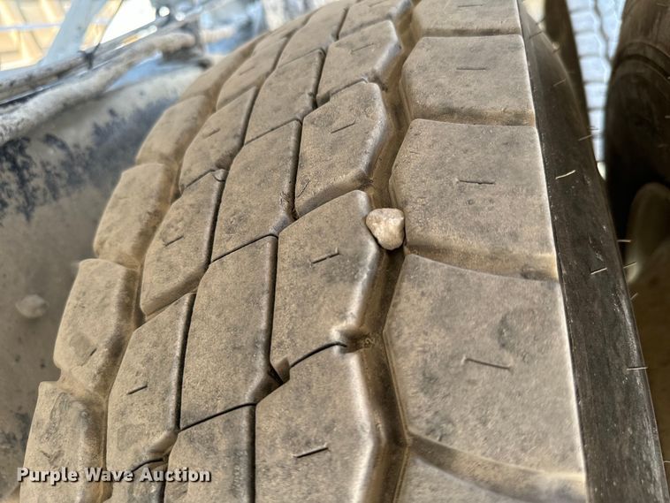 image for item NQ9753 1998 Mack M690S ready mix truck