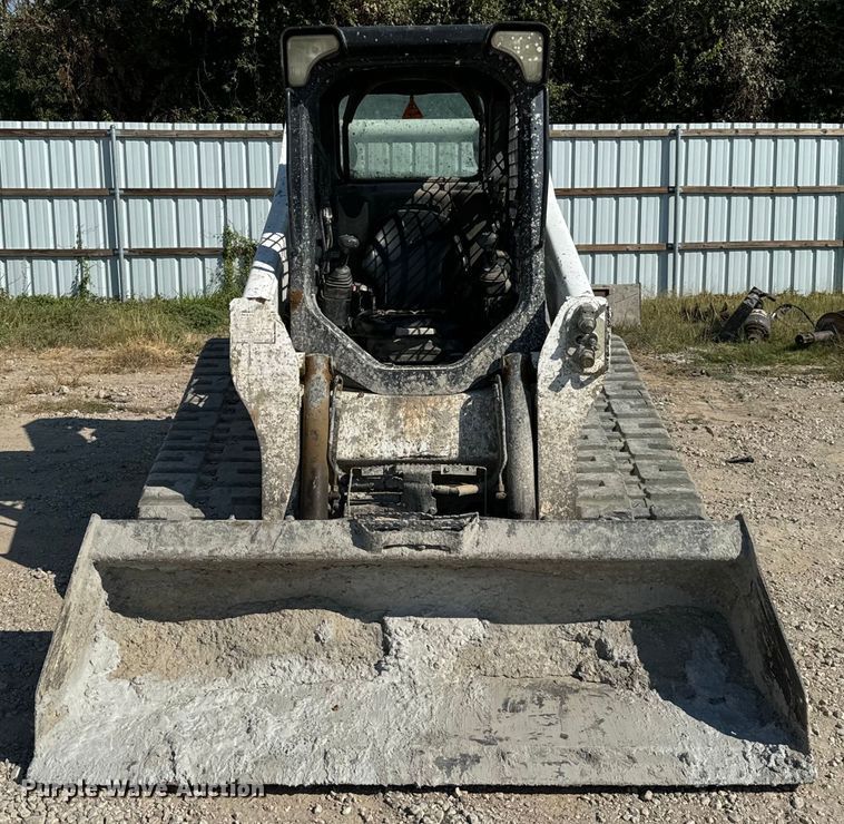 image for item NQ9762 2015 Bobcat T650 tracked skid steer loader