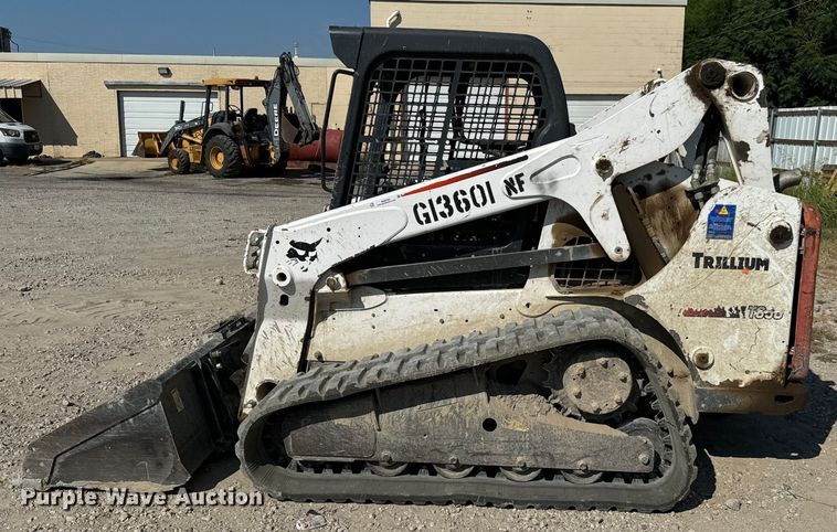 image for item NQ9762 2015 Bobcat T650 tracked skid steer loader