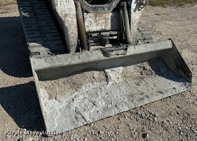 image for item NQ9762 2015 Bobcat T650 tracked skid steer loader