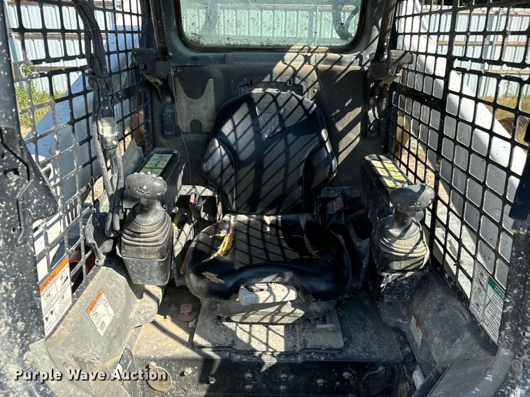 image for item NQ9762 2015 Bobcat T650 tracked skid steer loader