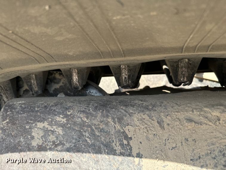 image for item NQ9762 2015 Bobcat T650 tracked skid steer loader