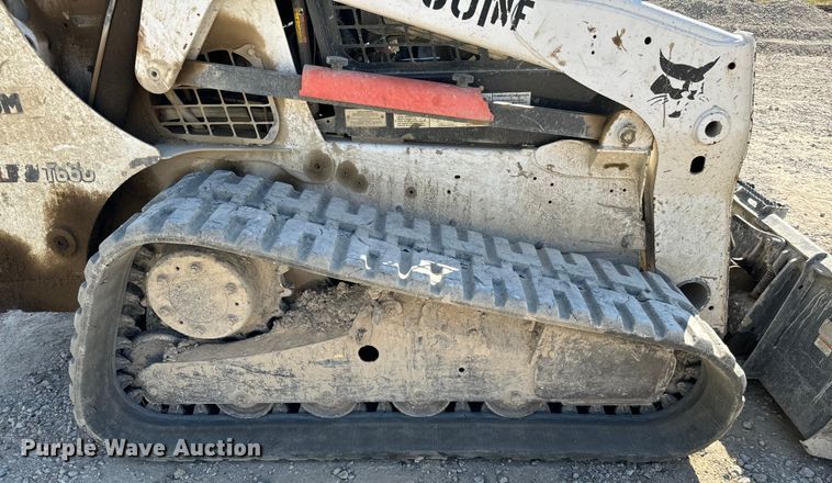 image for item NQ9762 2015 Bobcat T650 tracked skid steer loader