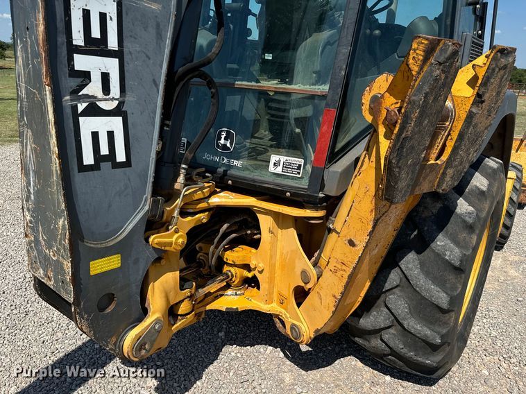 image for item NQ9768 2011 John Deere 310J backhoe