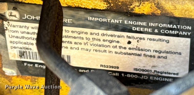 image for item NQ9768 2011 John Deere 310J backhoe