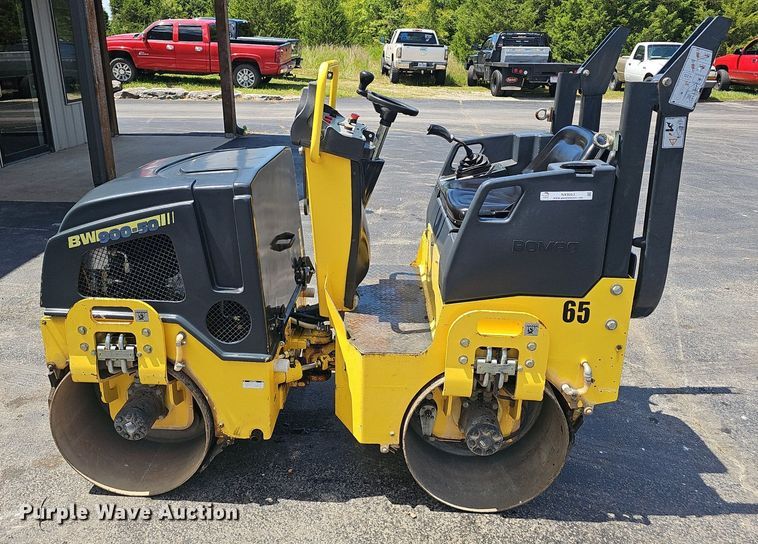 image for item NX9053 2014 Bomag 900-50 double drum vibratory roller