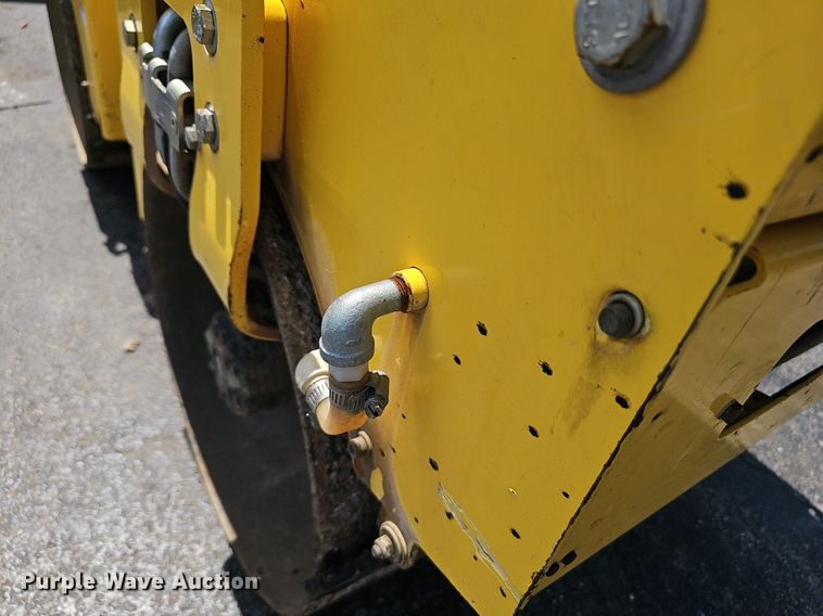 image for item NX9053 2014 Bomag 900-50 double drum vibratory roller