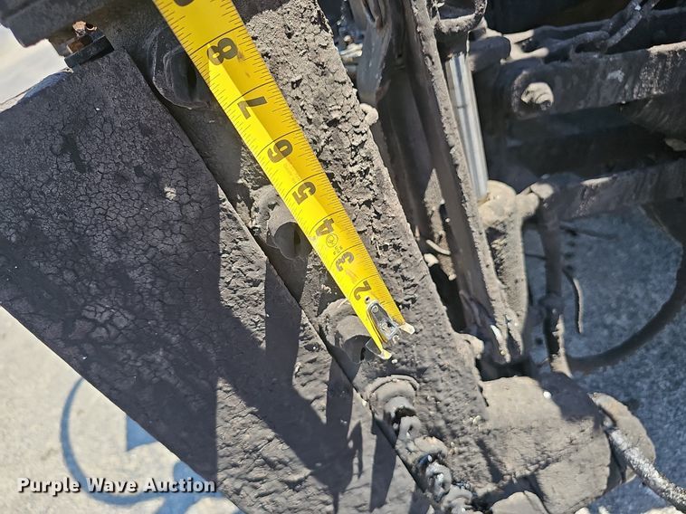 image for item NX9055 1996 Ford F800 oil distributor truck