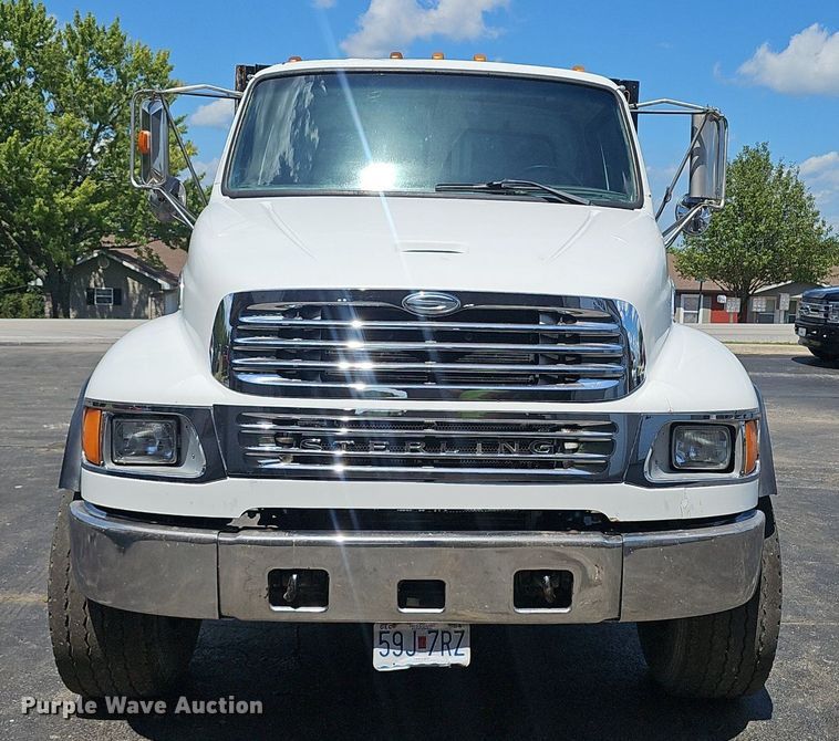 image for item NX9056 2001 Sterling dump truck