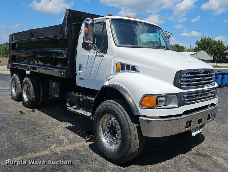 image for item NX9056 2001 Sterling dump truck