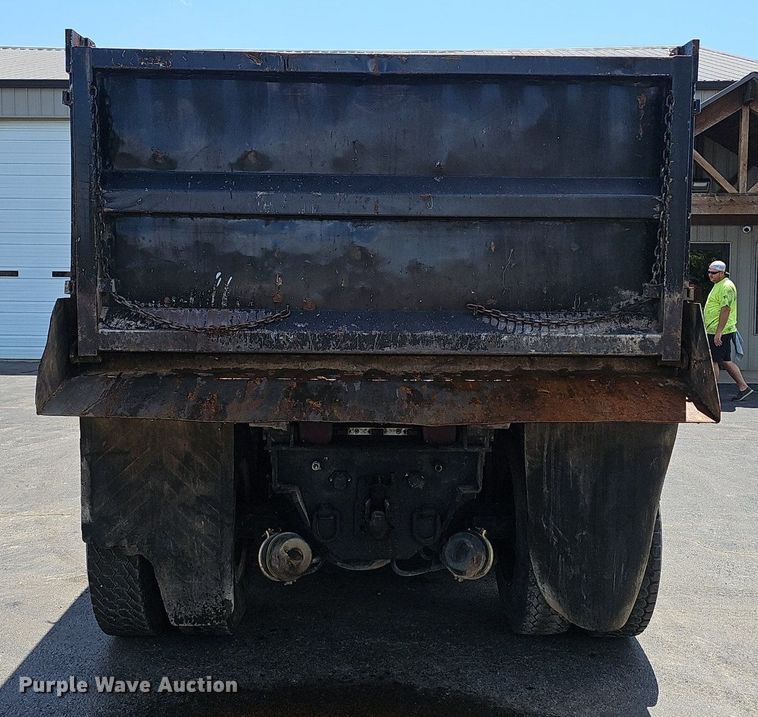 image for item NX9056 2001 Sterling dump truck