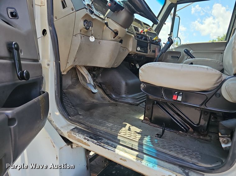 image for item NX9056 2001 Sterling dump truck