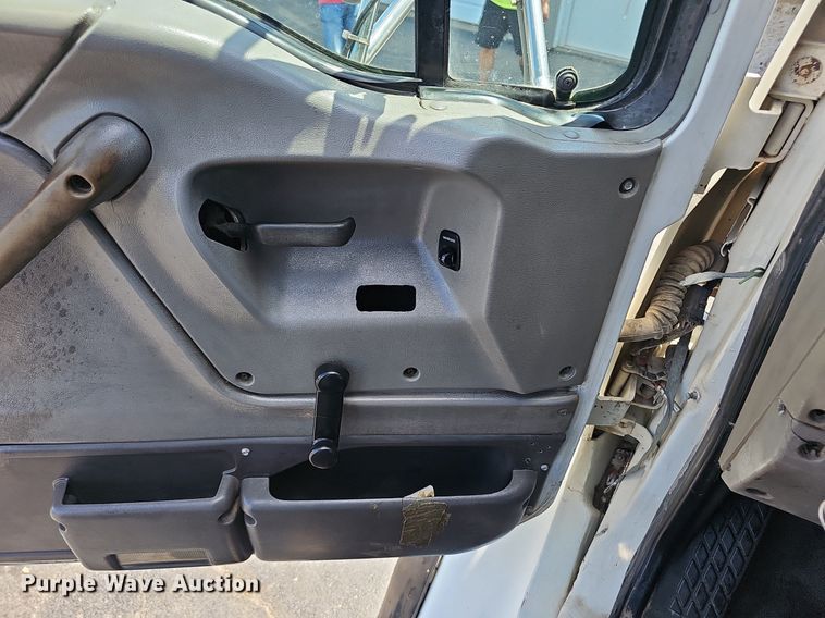 image for item NX9056 2001 Sterling dump truck