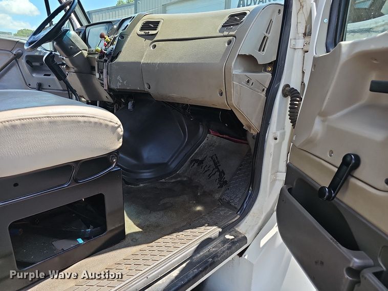 image for item NX9056 2001 Sterling dump truck