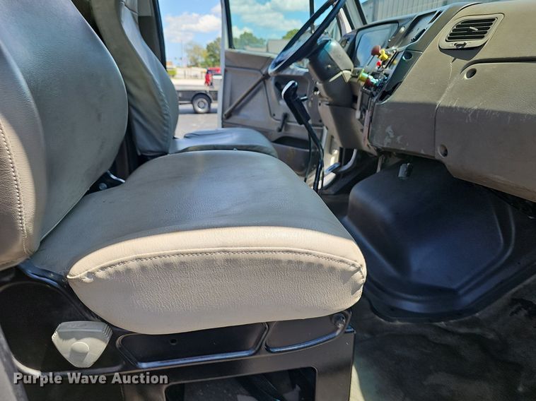 image for item NX9056 2001 Sterling dump truck