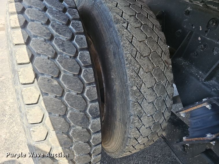 image for item NX9056 2001 Sterling dump truck