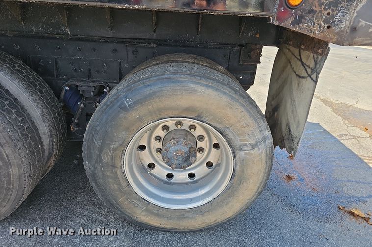 image for item NX9056 2001 Sterling dump truck