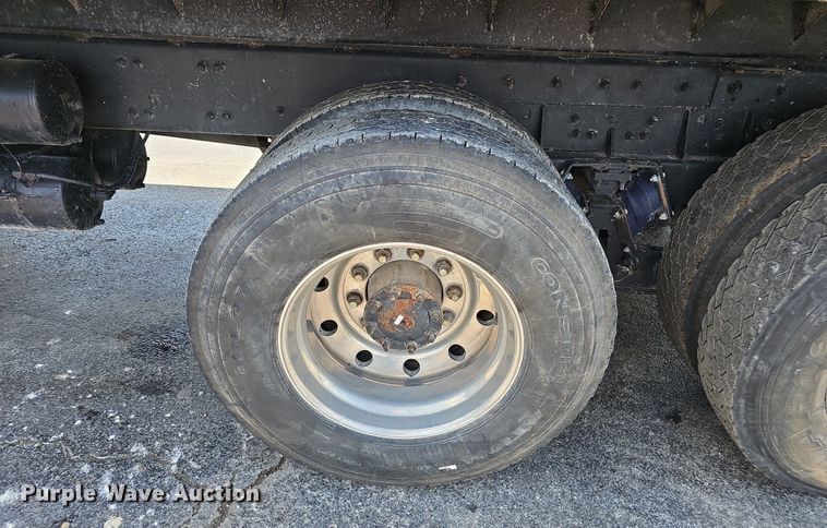 image for item NX9056 2001 Sterling dump truck