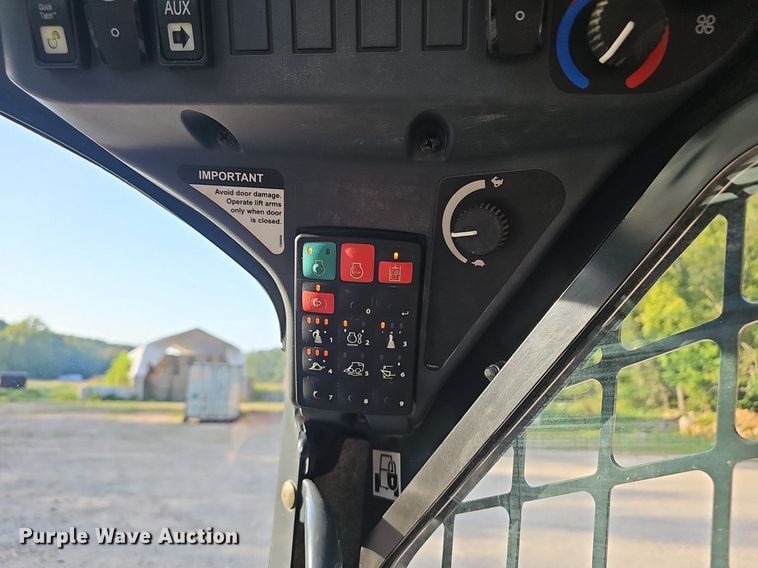 image for item NX9088 2020 John Deere  331G tracked skid steer loader