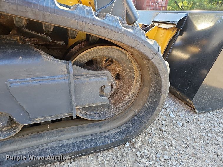 image for item NX9088 2020 John Deere  331G tracked skid steer loader