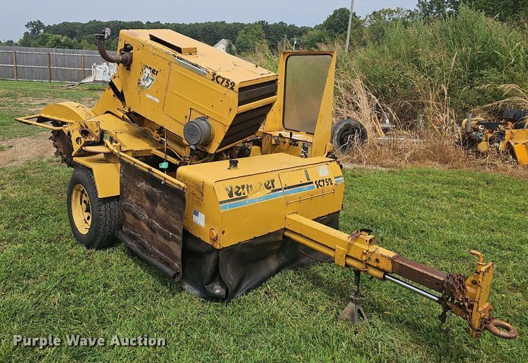 image for item NX9156 Vermeer  SC752 stump grinder