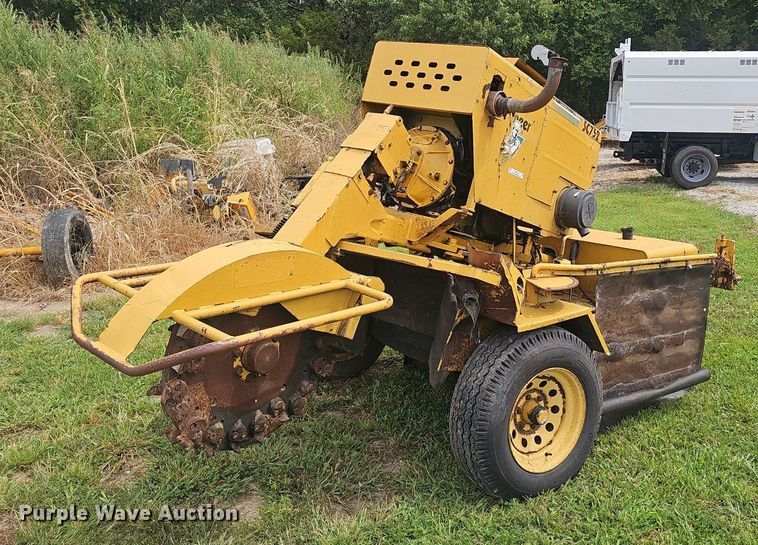 image for item NX9156 Vermeer  SC752 stump grinder