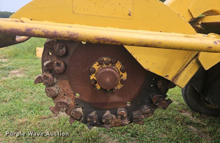 image for item NX9156 Vermeer  SC752 stump grinder