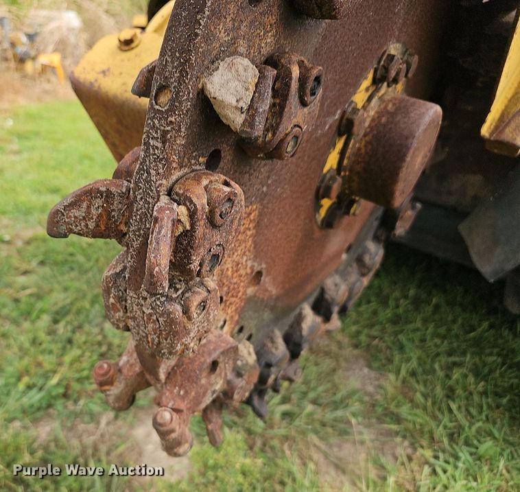 image for item NX9156 Vermeer  SC752 stump grinder