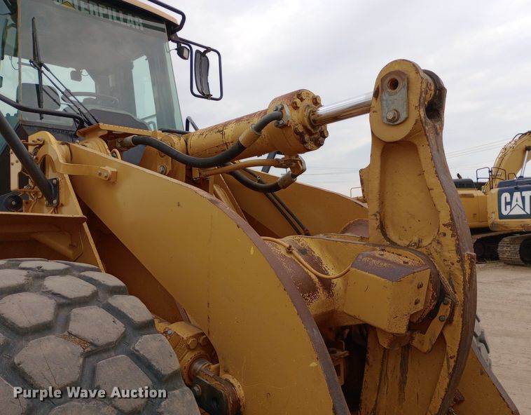 image for item NY9426 2010 Caterpillar 966H wheel loader