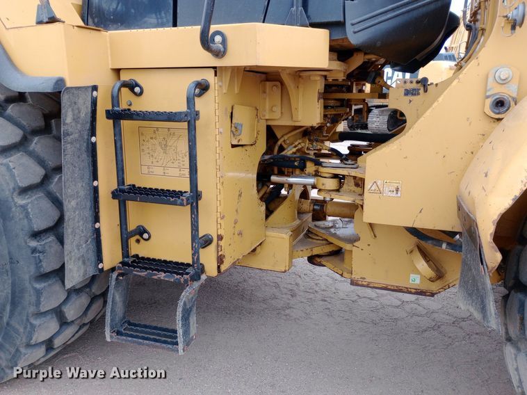 image for item NY9426 2010 Caterpillar 966H wheel loader