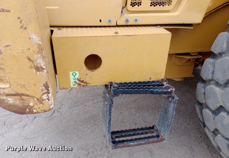 image for item NY9426 2010 Caterpillar 966H wheel loader