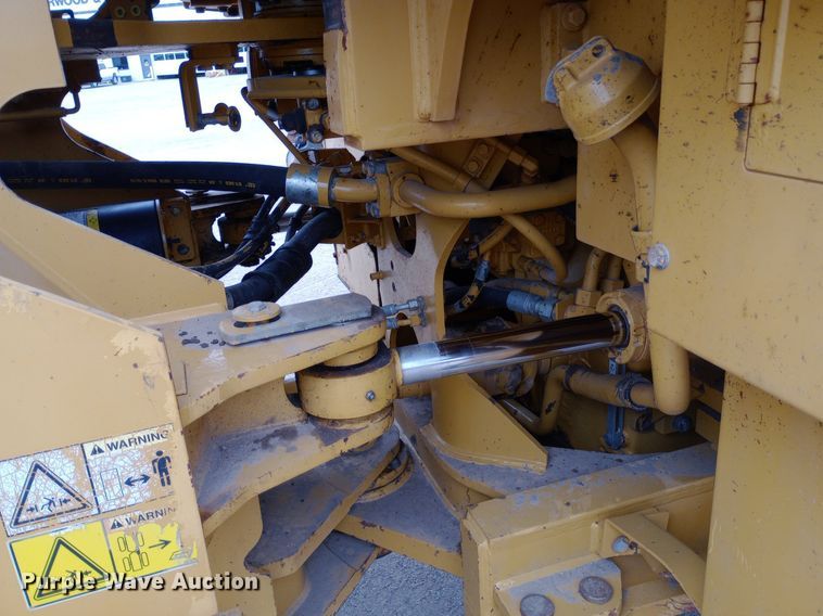 image for item NY9426 2010 Caterpillar 966H wheel loader