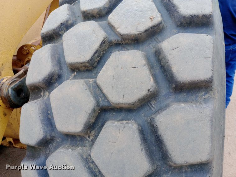 image for item NY9426 2010 Caterpillar 966H wheel loader