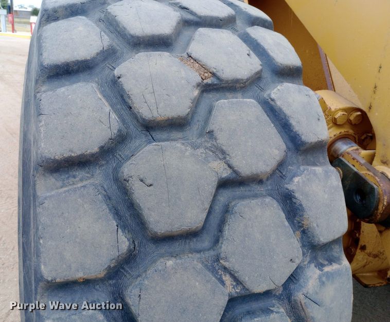 image for item NY9426 2010 Caterpillar 966H wheel loader