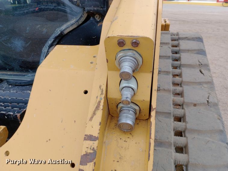 image for item NY9428 2016 Caterpillar 289D skid steer loader