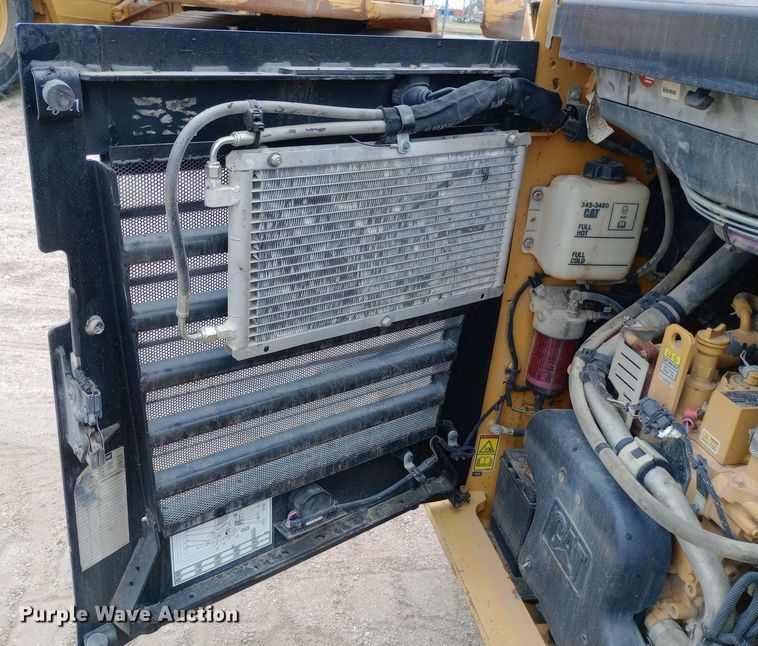 image for item NY9428 2016 Caterpillar 289D skid steer loader