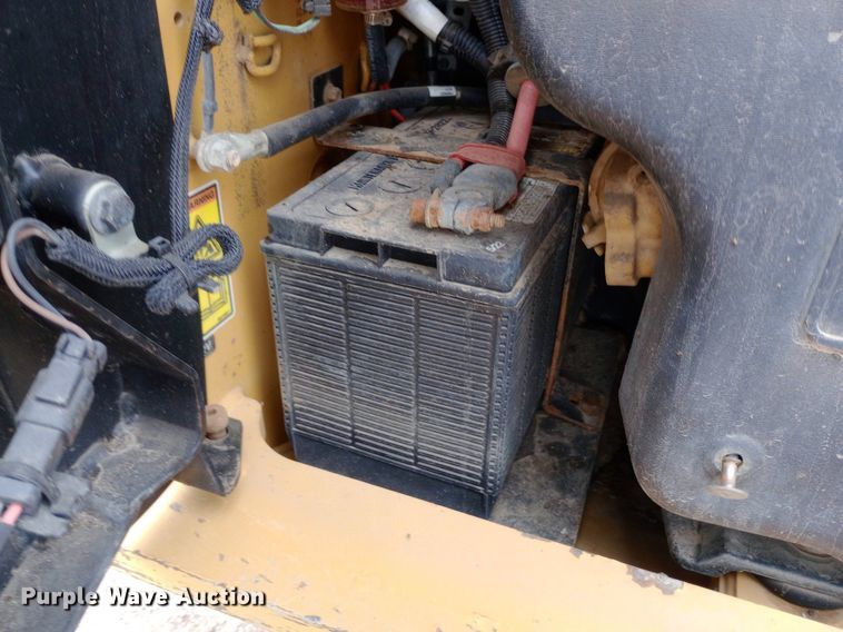 image for item NY9428 2016 Caterpillar 289D skid steer loader
