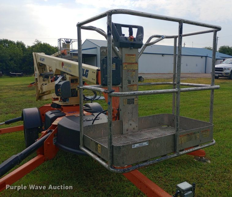 image for item NY9432 2017 JLG T350 boom lift