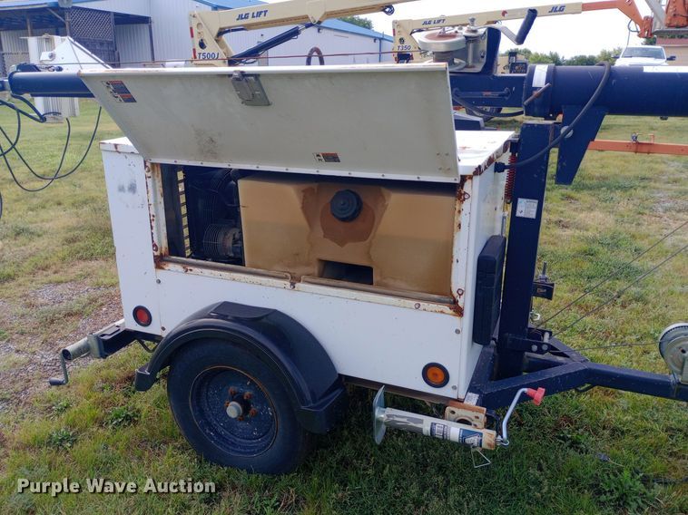 image for item NY9434 Multiquip Night Hawk LT12 light plant