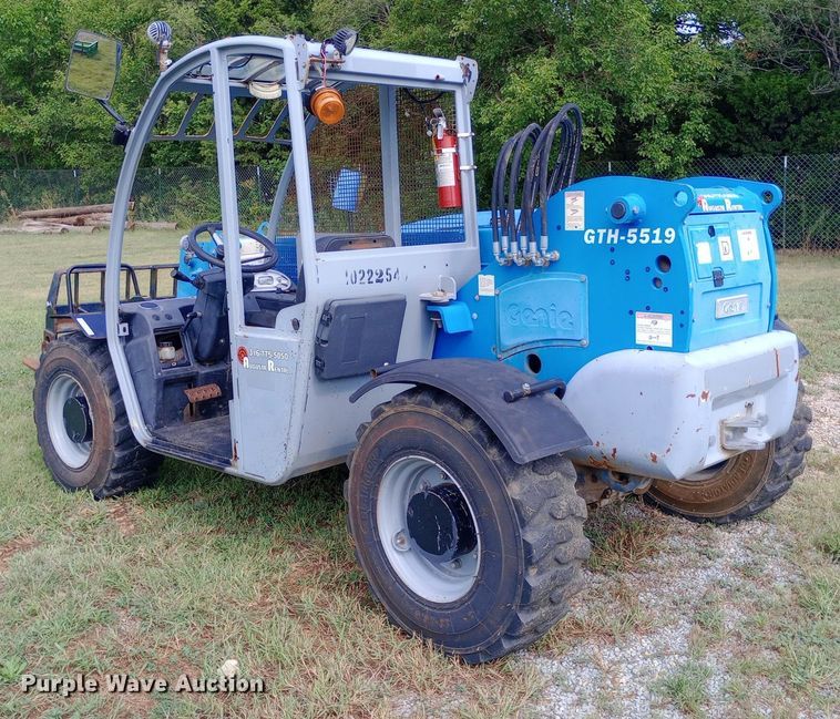 image for item NY9438 2013 Genie GTH-5519 telehandler