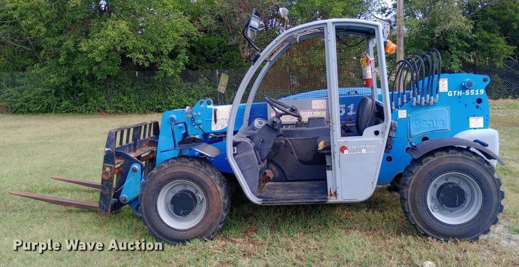 image for item NY9438 2013 Genie GTH-5519 telehandler