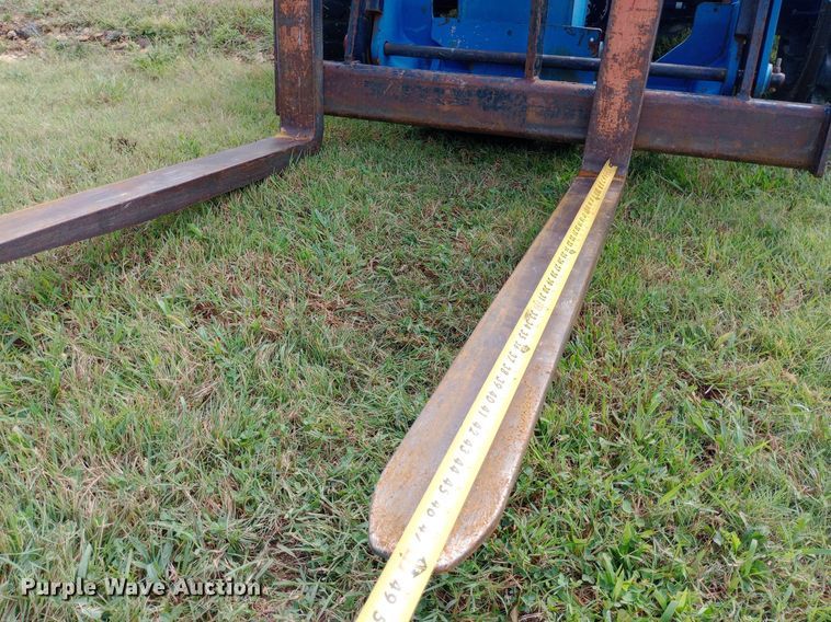 image for item NY9438 2013 Genie GTH-5519 telehandler