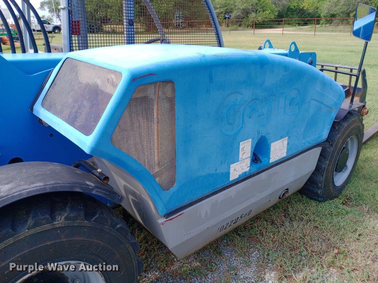 image for item NY9438 2013 Genie GTH-5519 telehandler